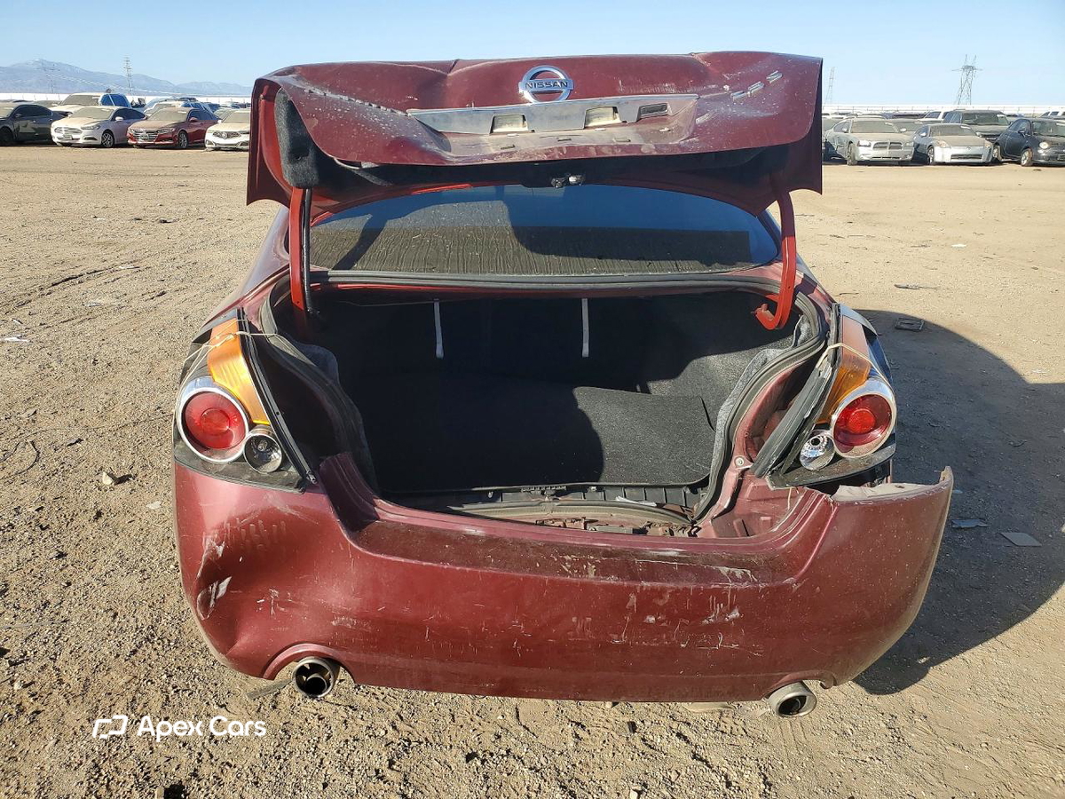 Nissan Altima 2012