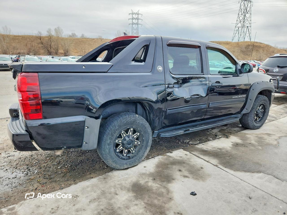 Chevrolet Avalanche 2013