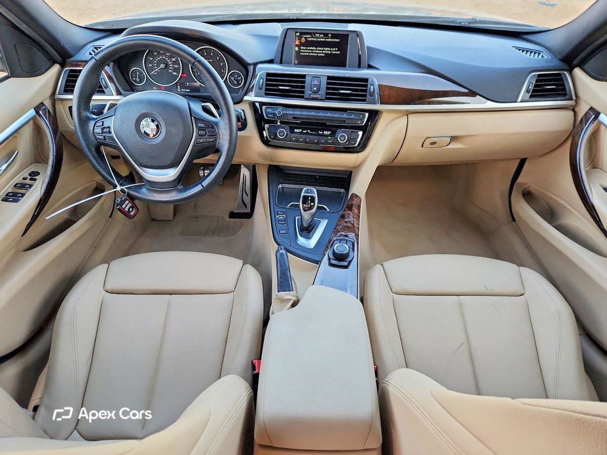 BMW Series 3 2016