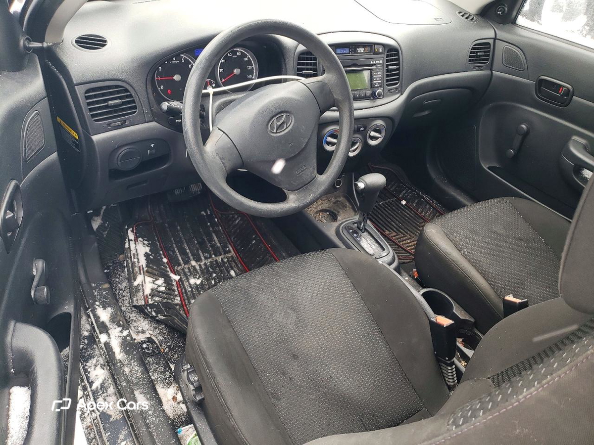 Hyundai Accent 2011