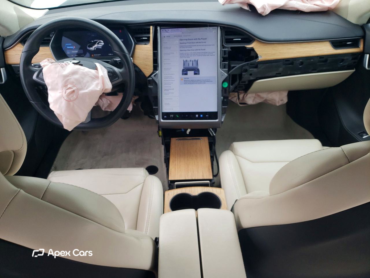Tesla Model S 2018