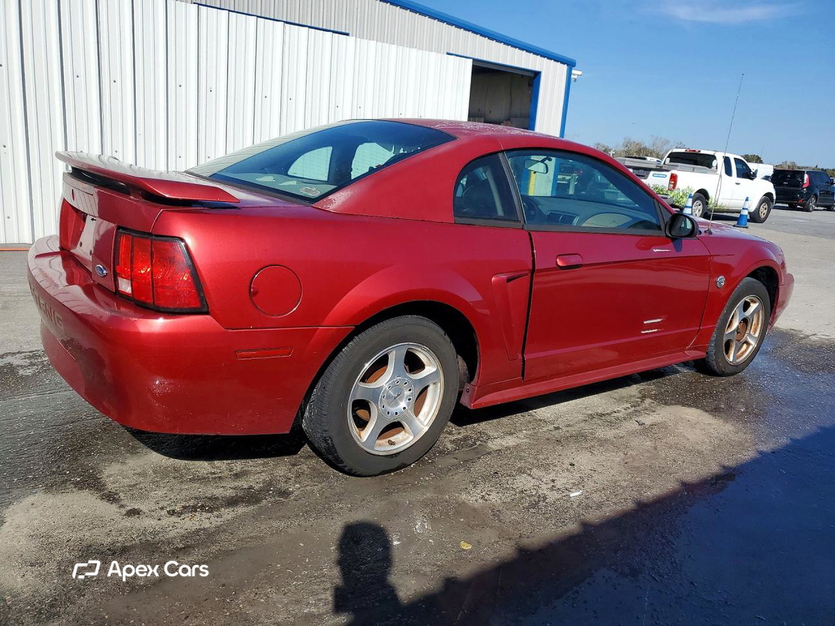 Ford Mustang 2004