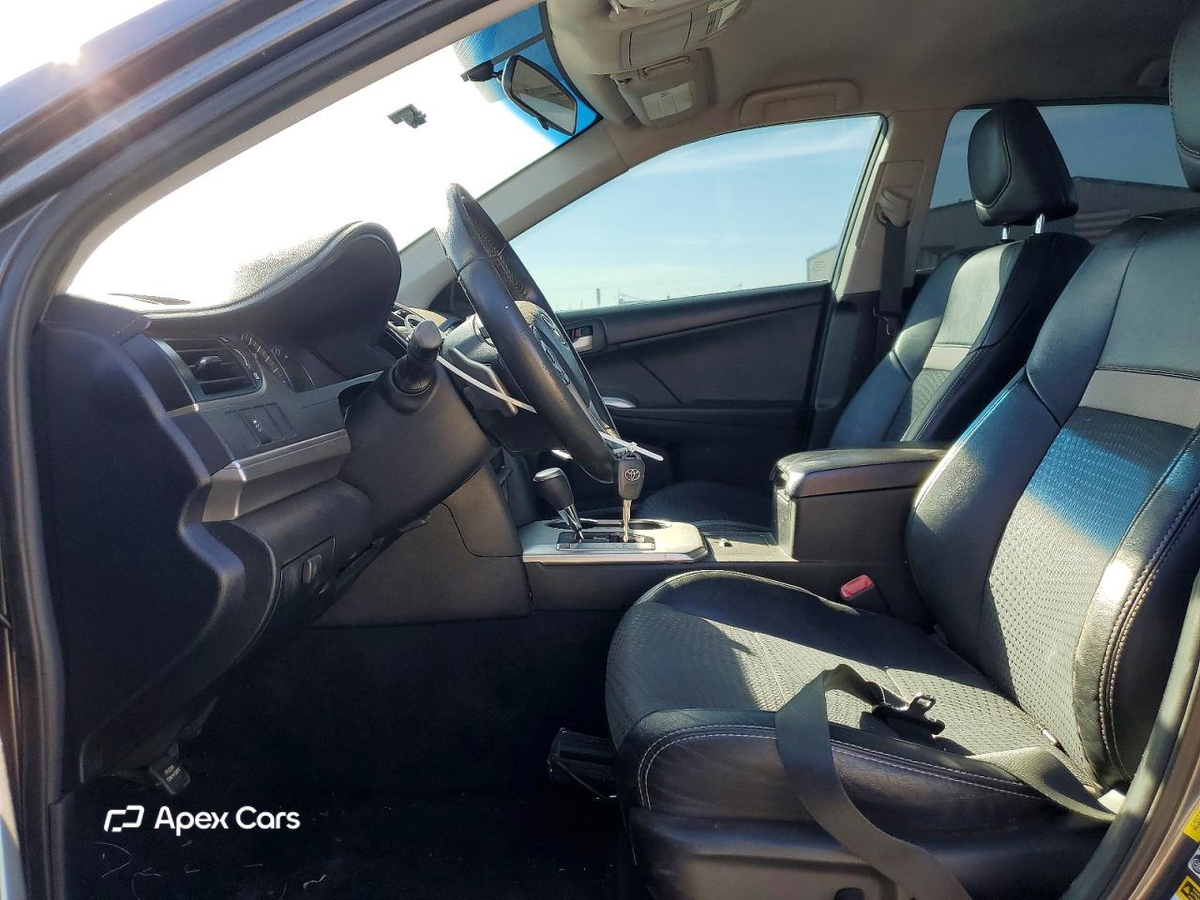 Toyota Camry 2012