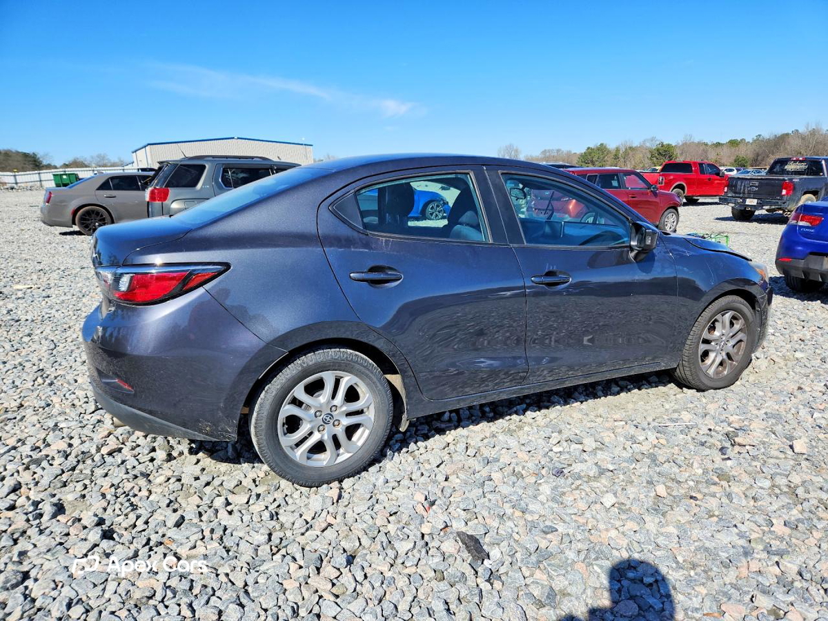 Scion iA 2016