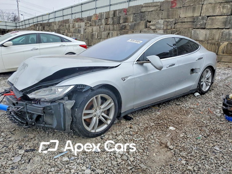 Tesla Model S 2014 - Image 1 of 12