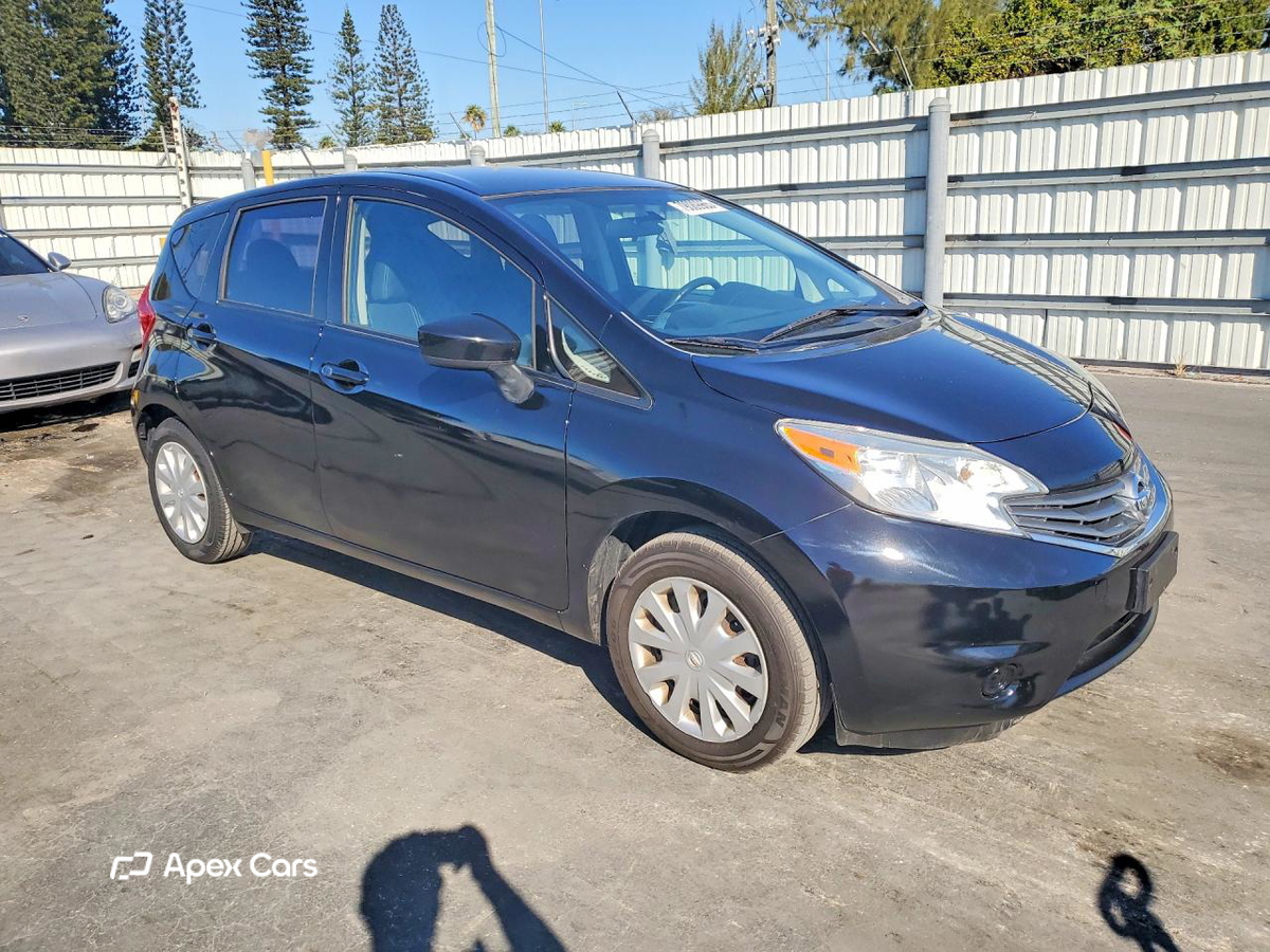 Nissan Versa 2016