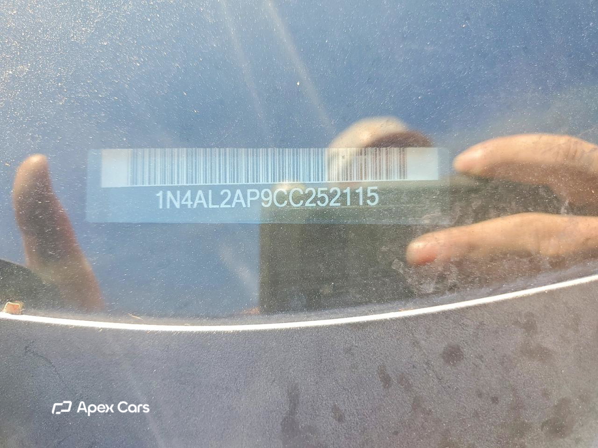 Nissan Altima 2012