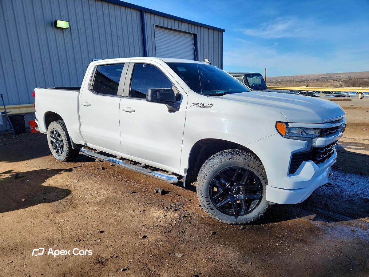 Chevrolet Silverado 2023