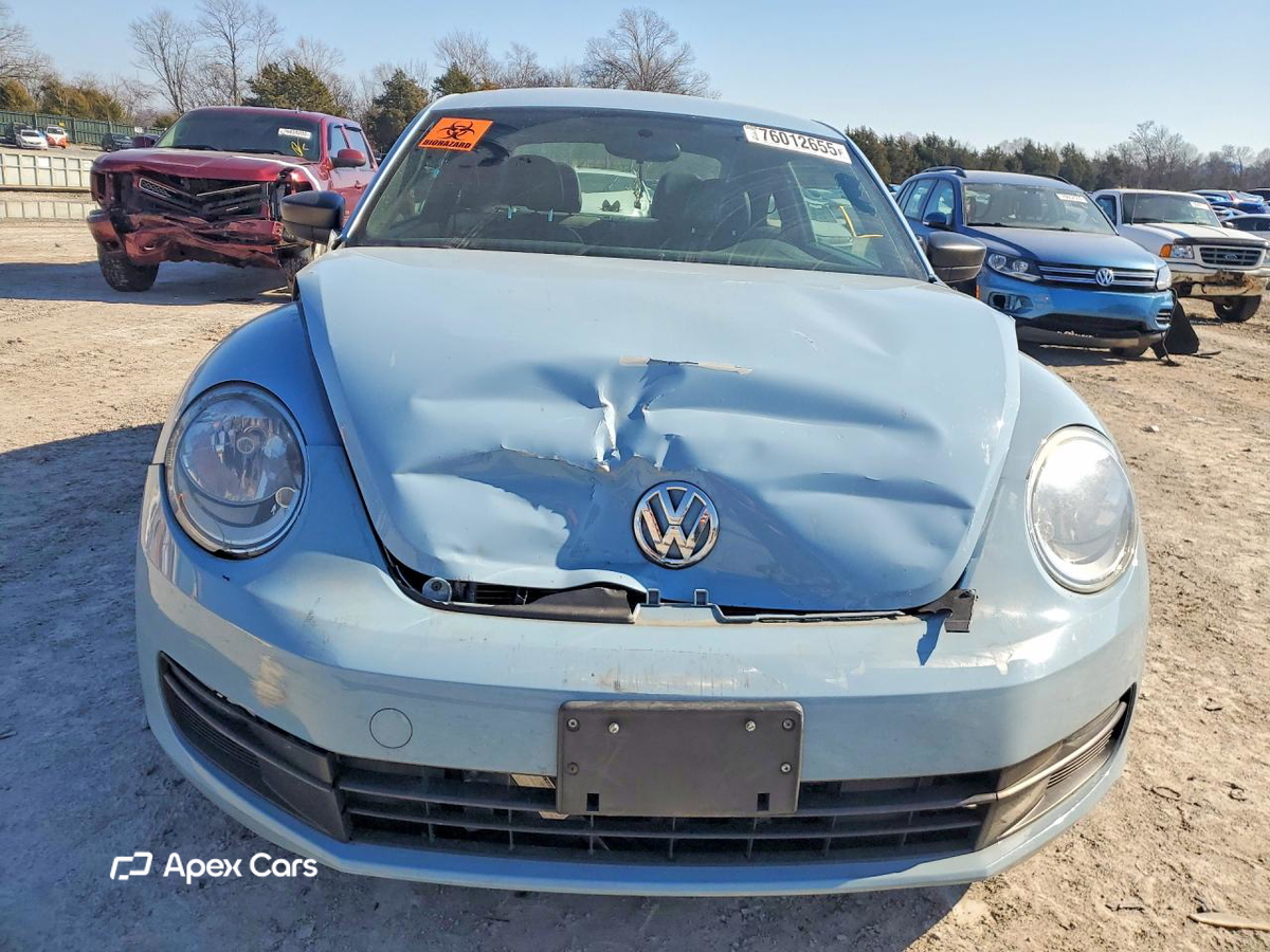 Volkswagen Beetle 2015