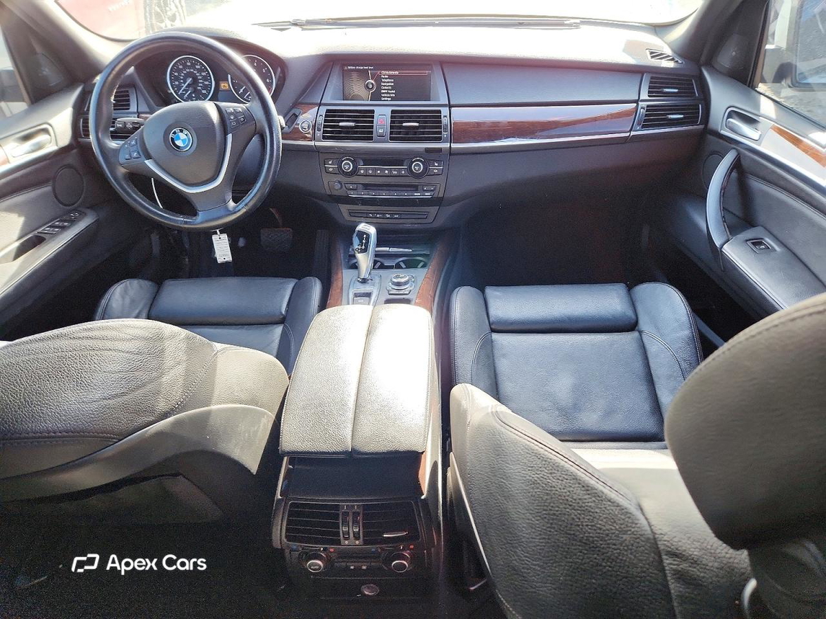 BMW X5 2011