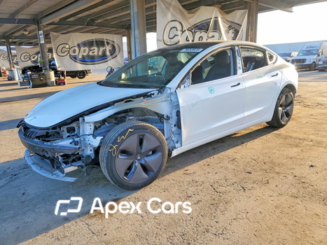 Tesla Model 3 2020 - Image 1 of 14