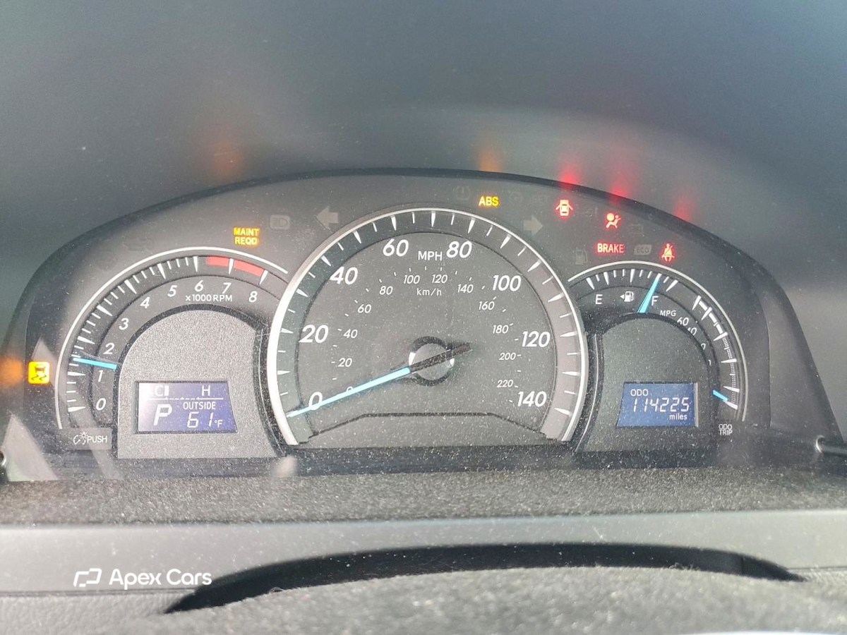 Toyota Camry 2012