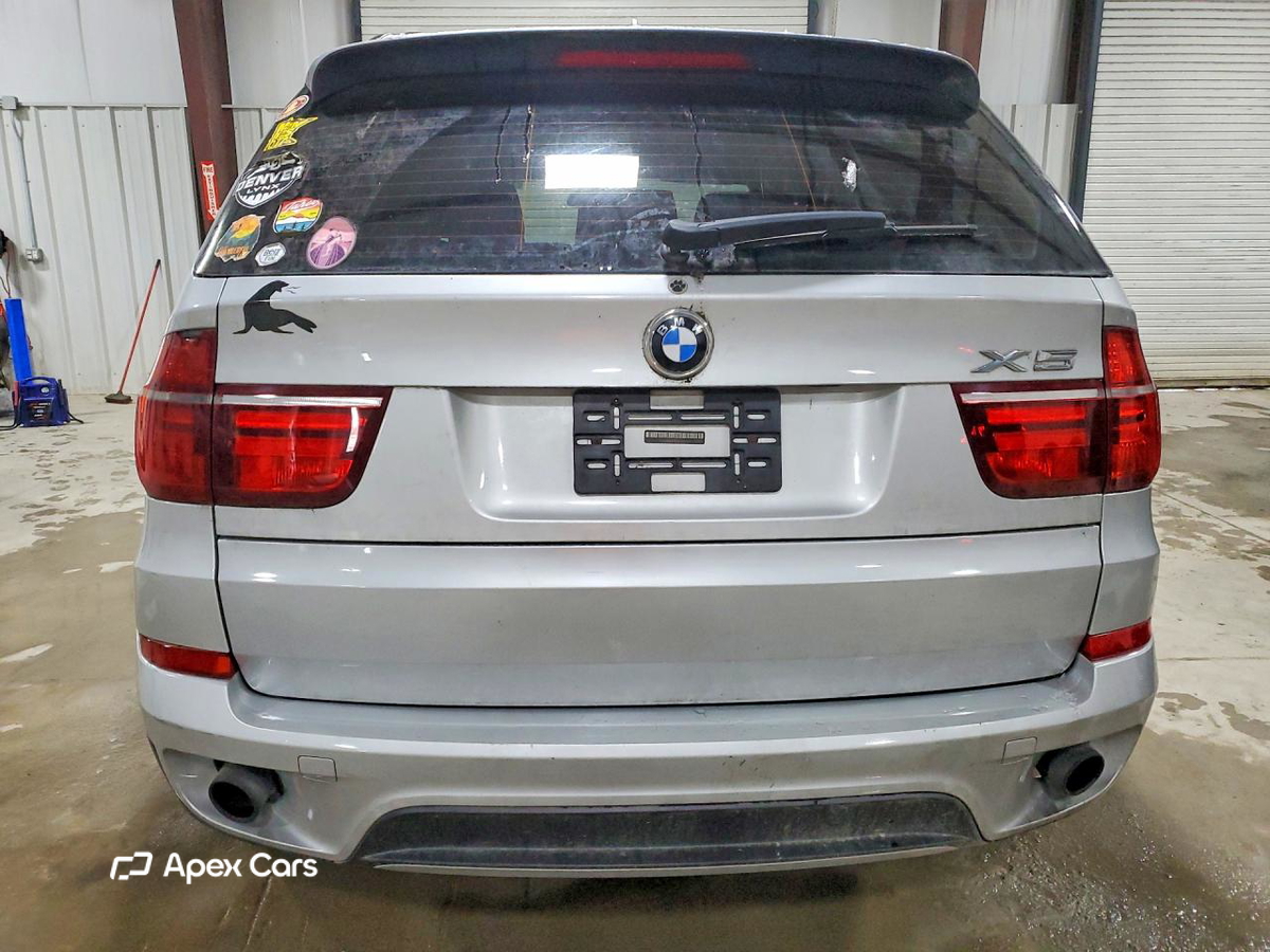 BMW X5 2011