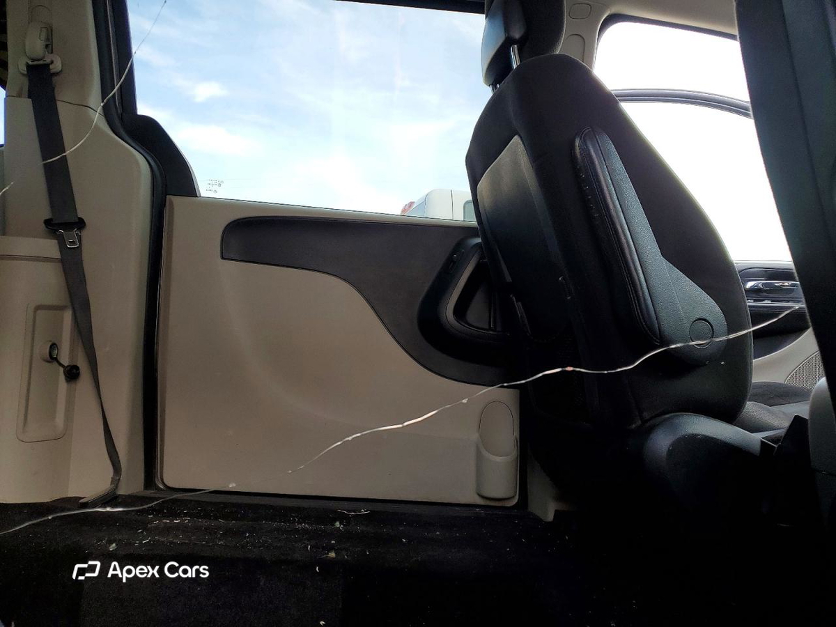 Dodge Caravan 2016
