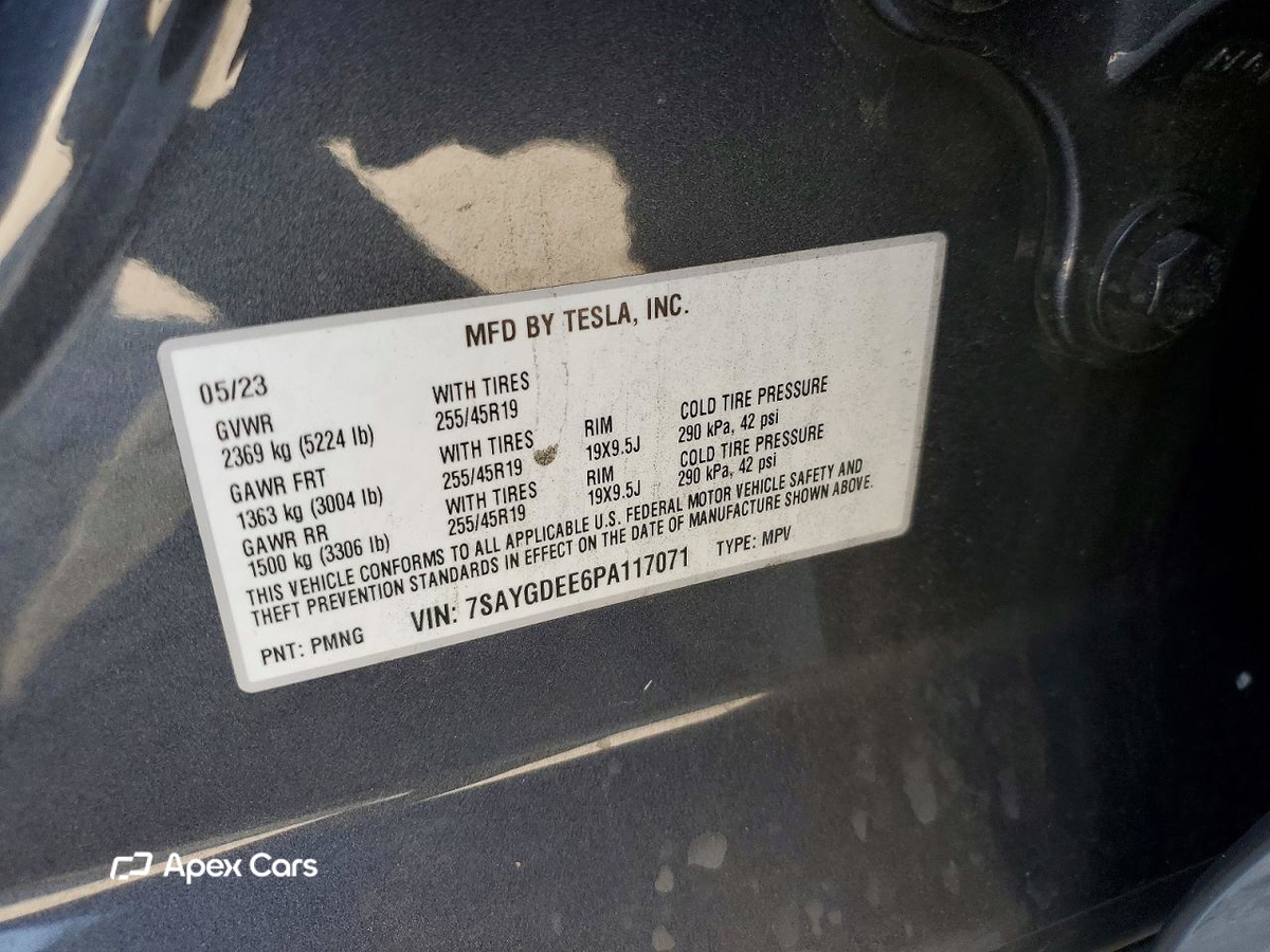 Tesla Model Y 2023