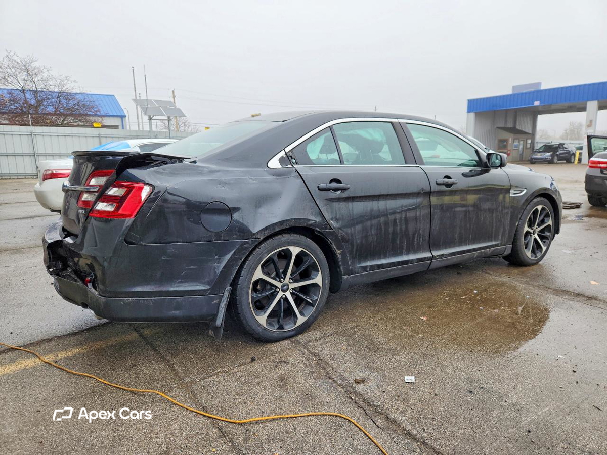 Ford Taurus 2015