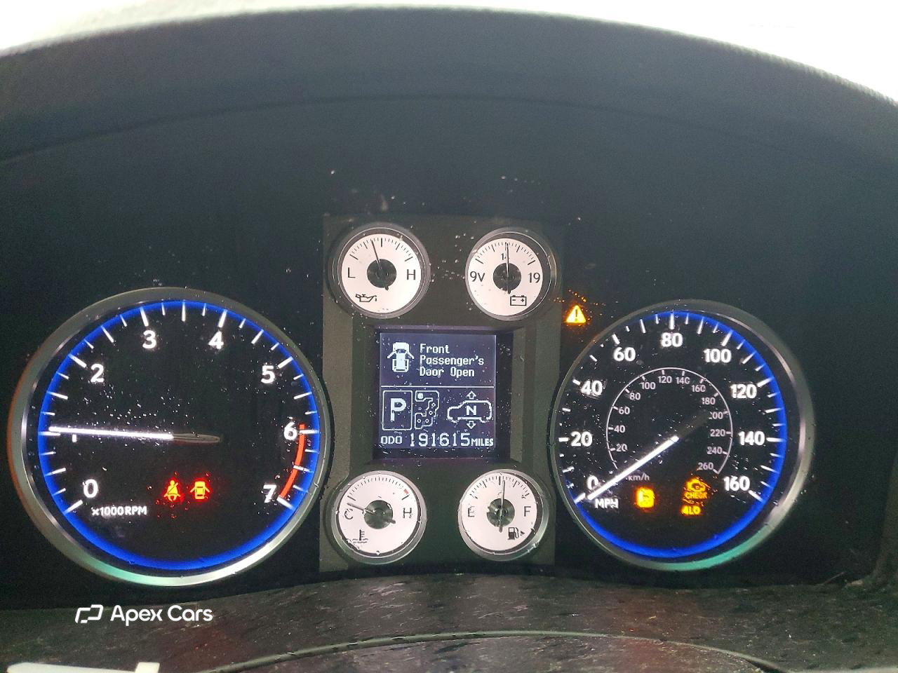 Lexus LX 2010