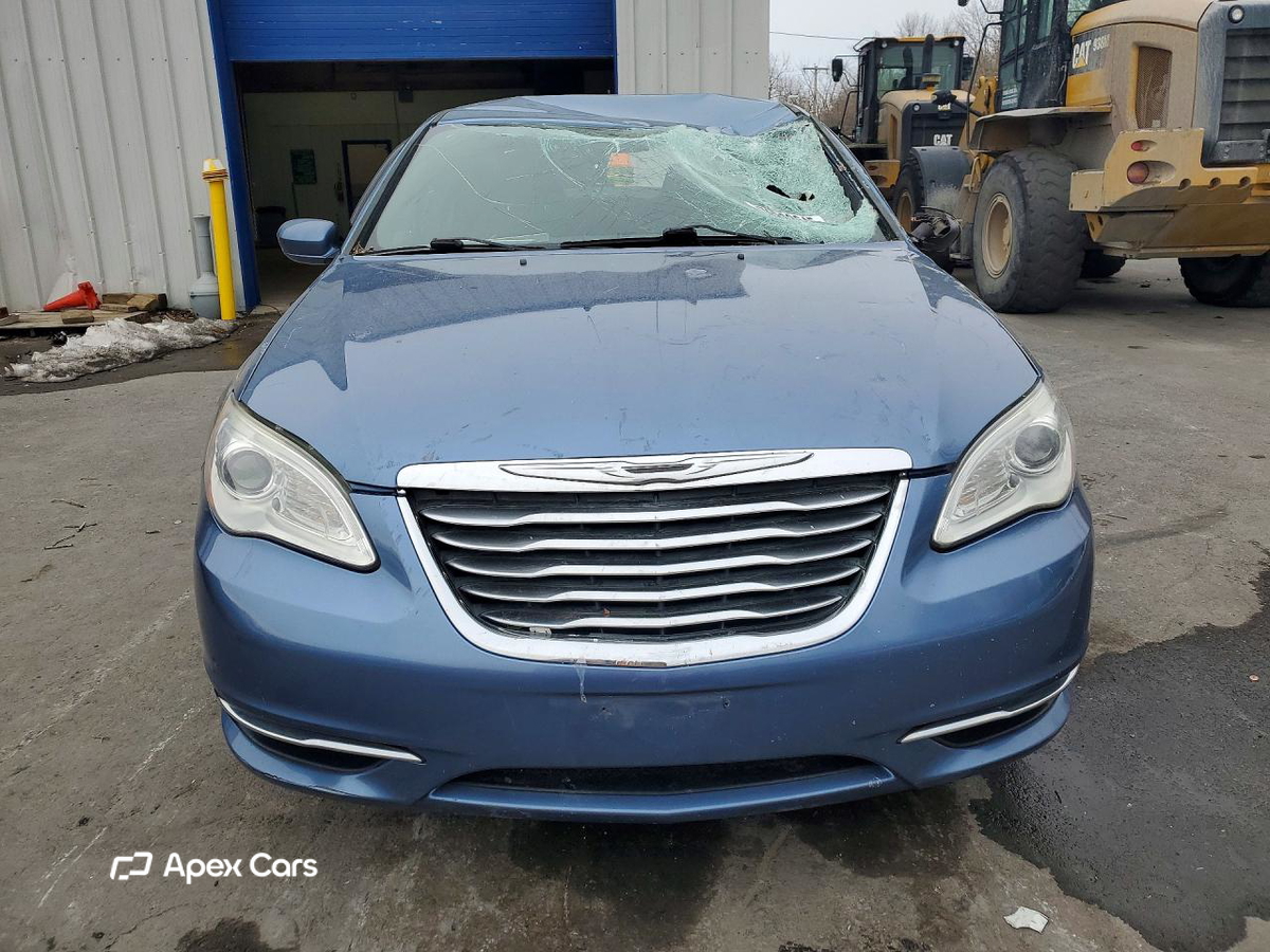 Chrysler 200 2011
