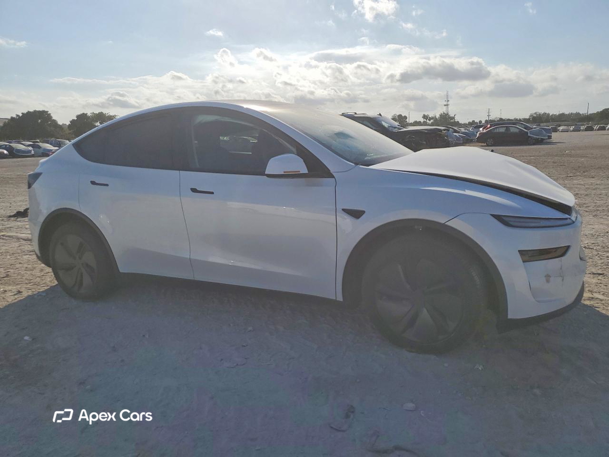 Tesla Model Y 2026