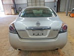 Nissan Altima 2010