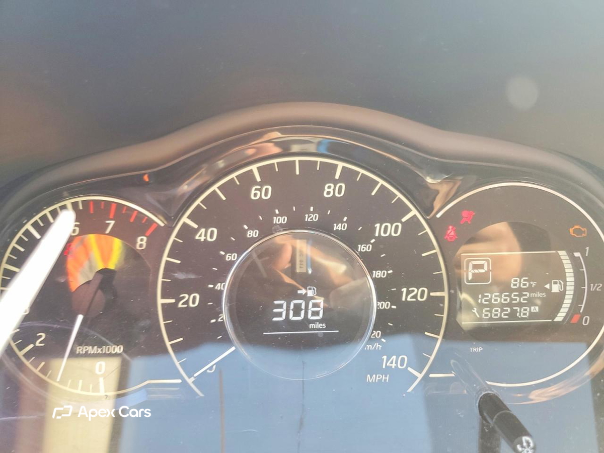 Nissan Versa 2015