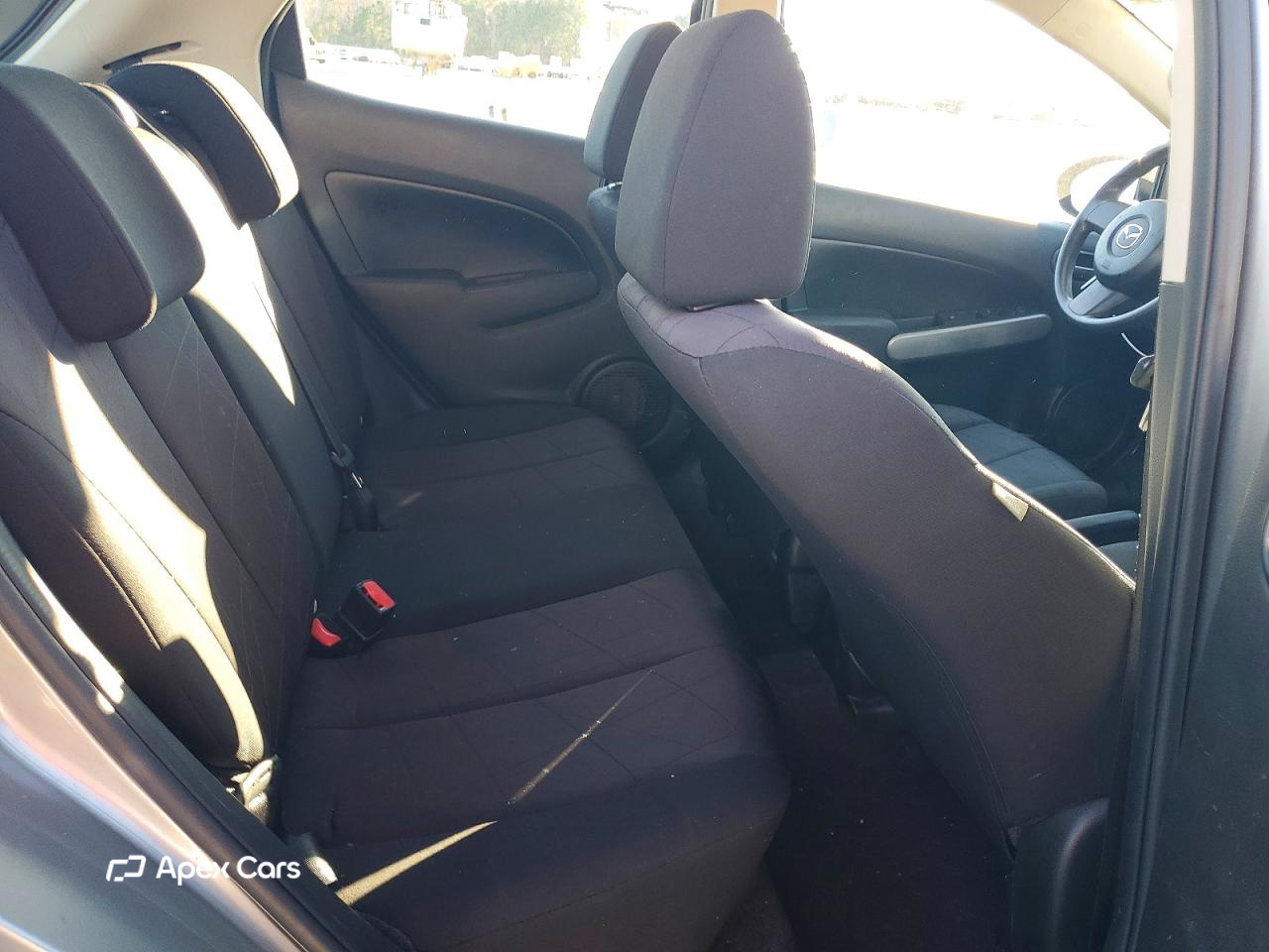 Mazda 2 2011