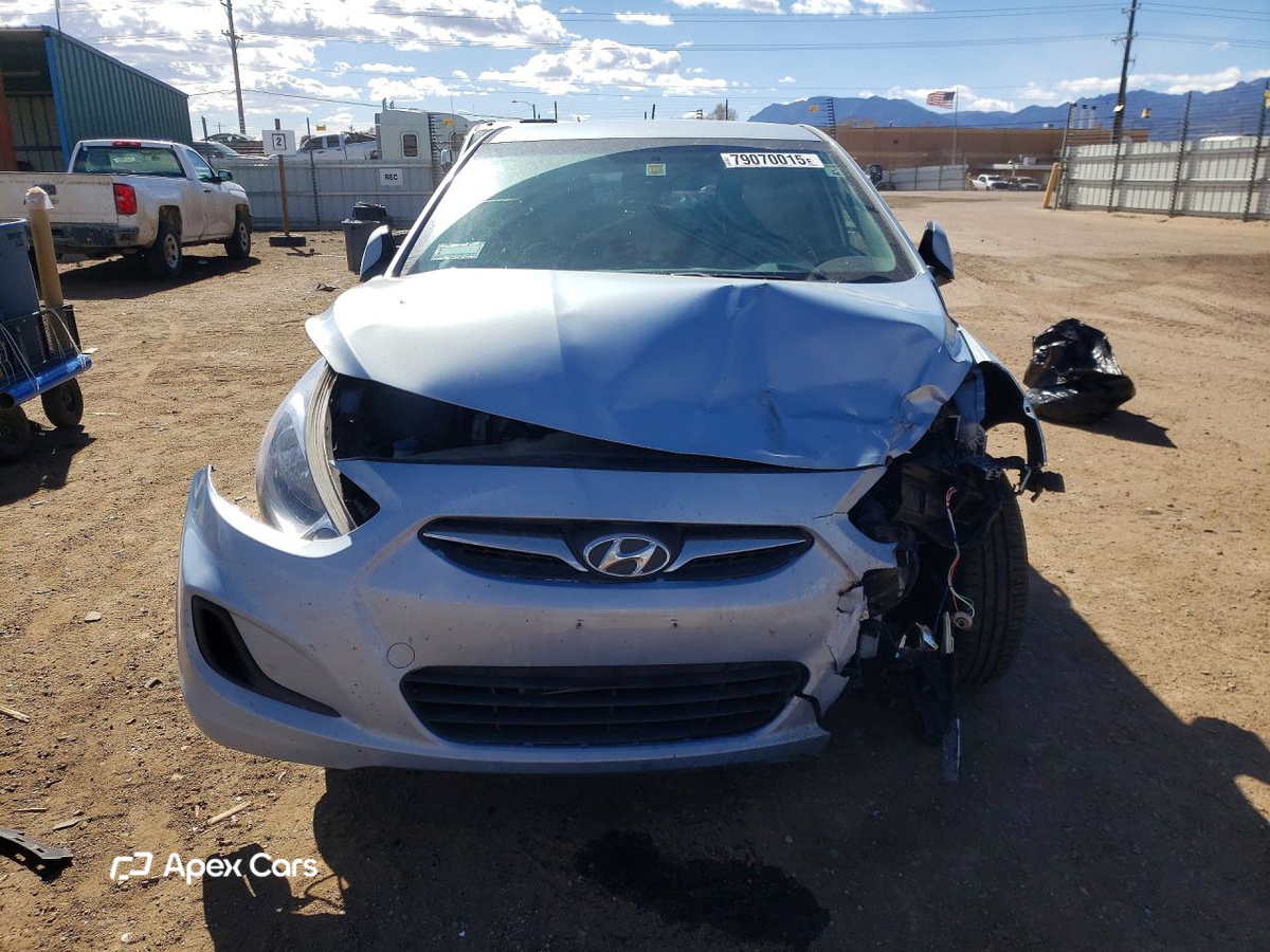 Hyundai Accent 2013