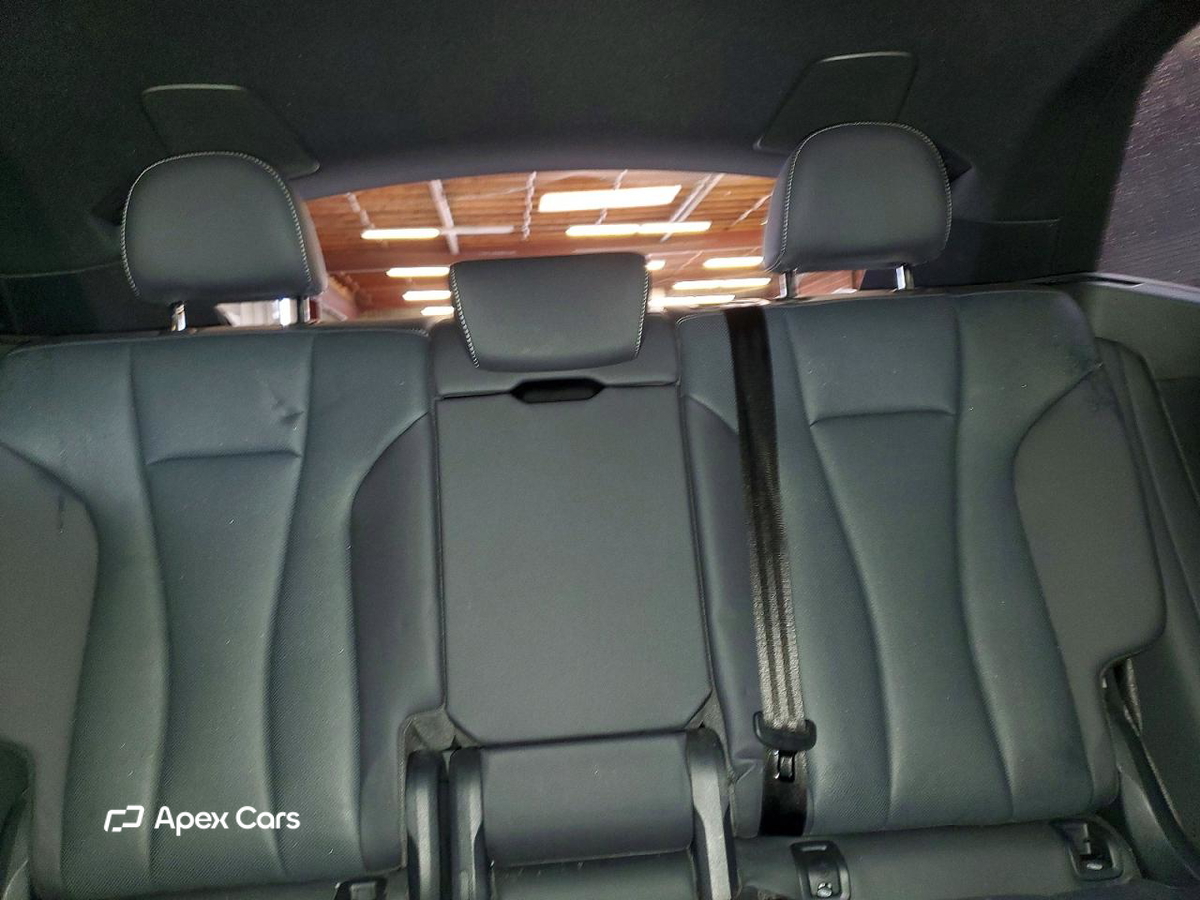 Audi Q8 2025