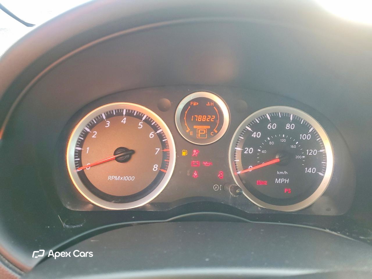 Nissan Sentra 2012