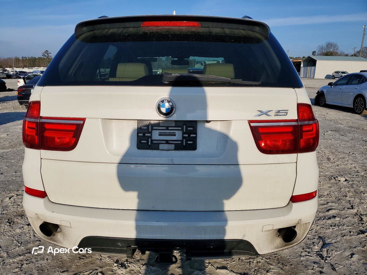 BMW X5 2011