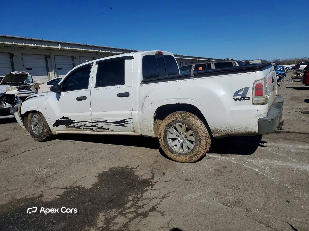 Mitsubishi Raider 2006