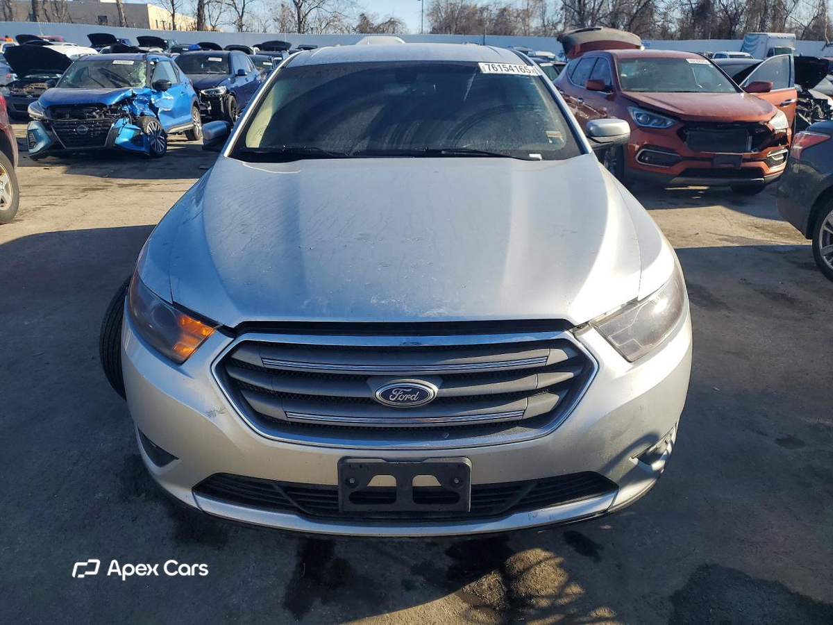 Ford Taurus 2013