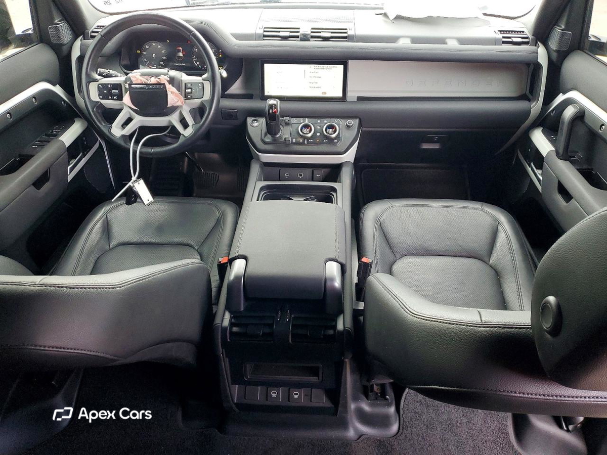 Land Rover Defender 2023