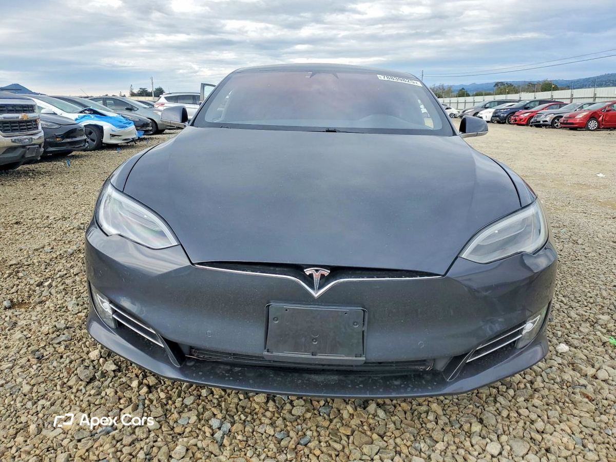 Tesla Model S 2017