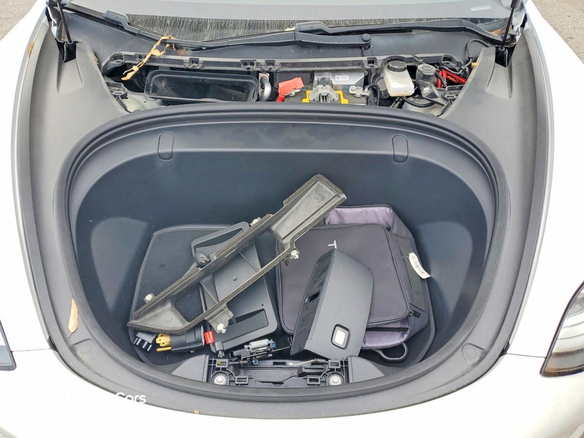 Tesla Model 3 2018