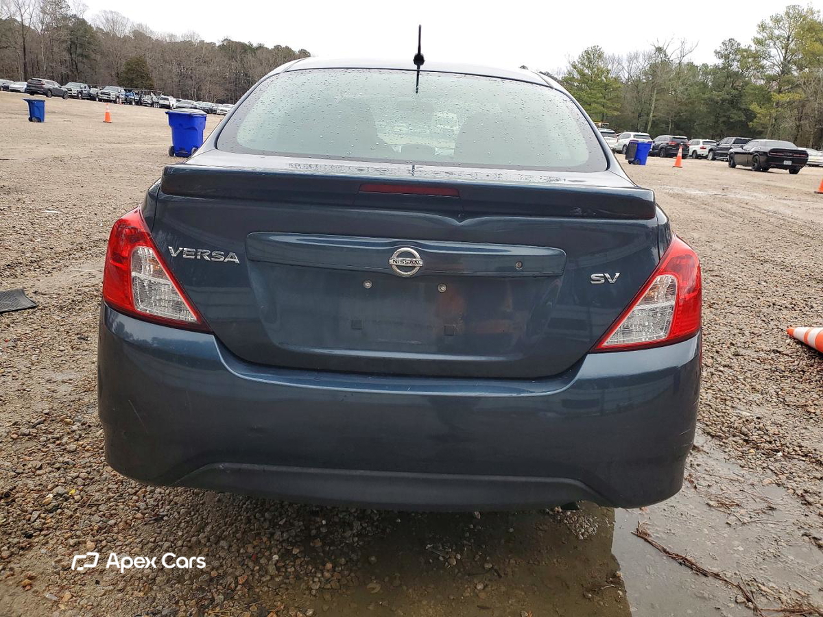Nissan Versa 2017