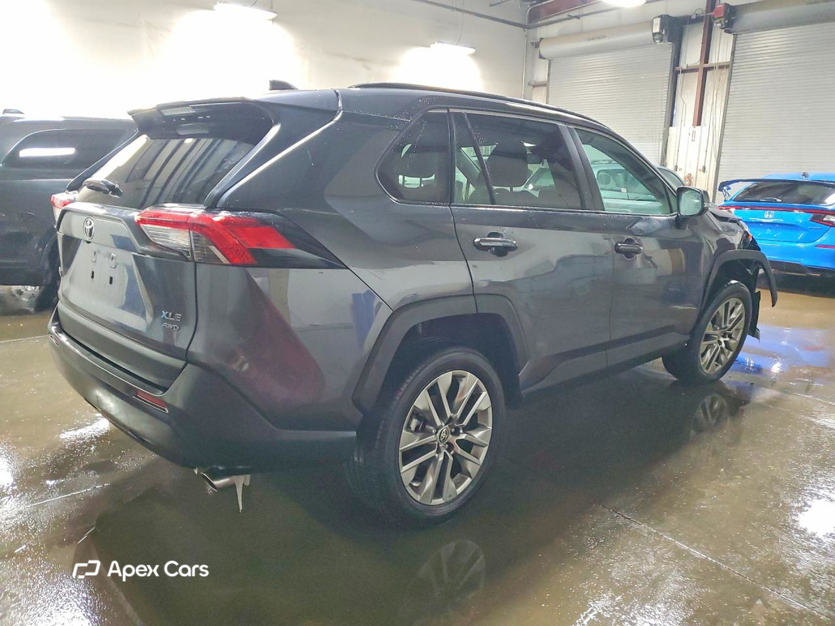 Toyota RAV 4 2025