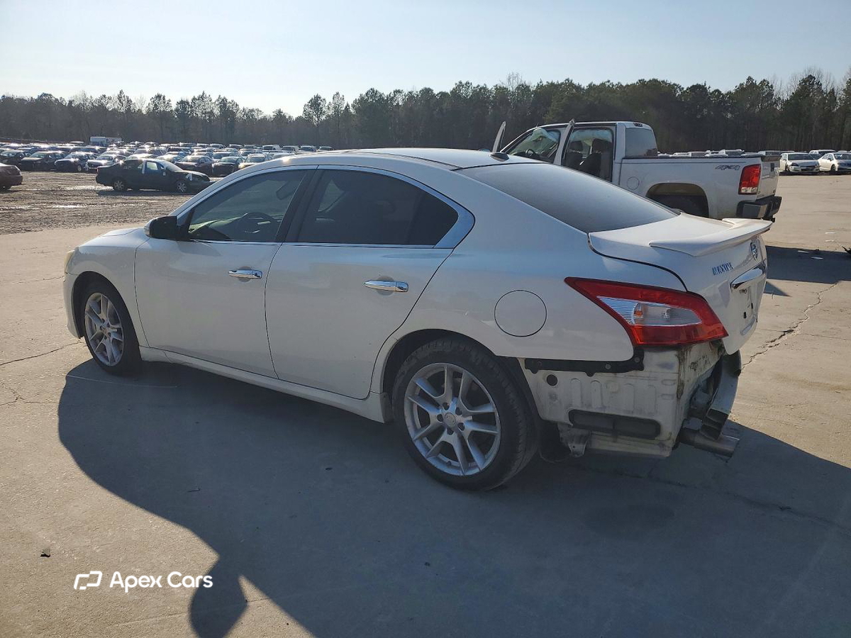 Nissan Maxima 2011