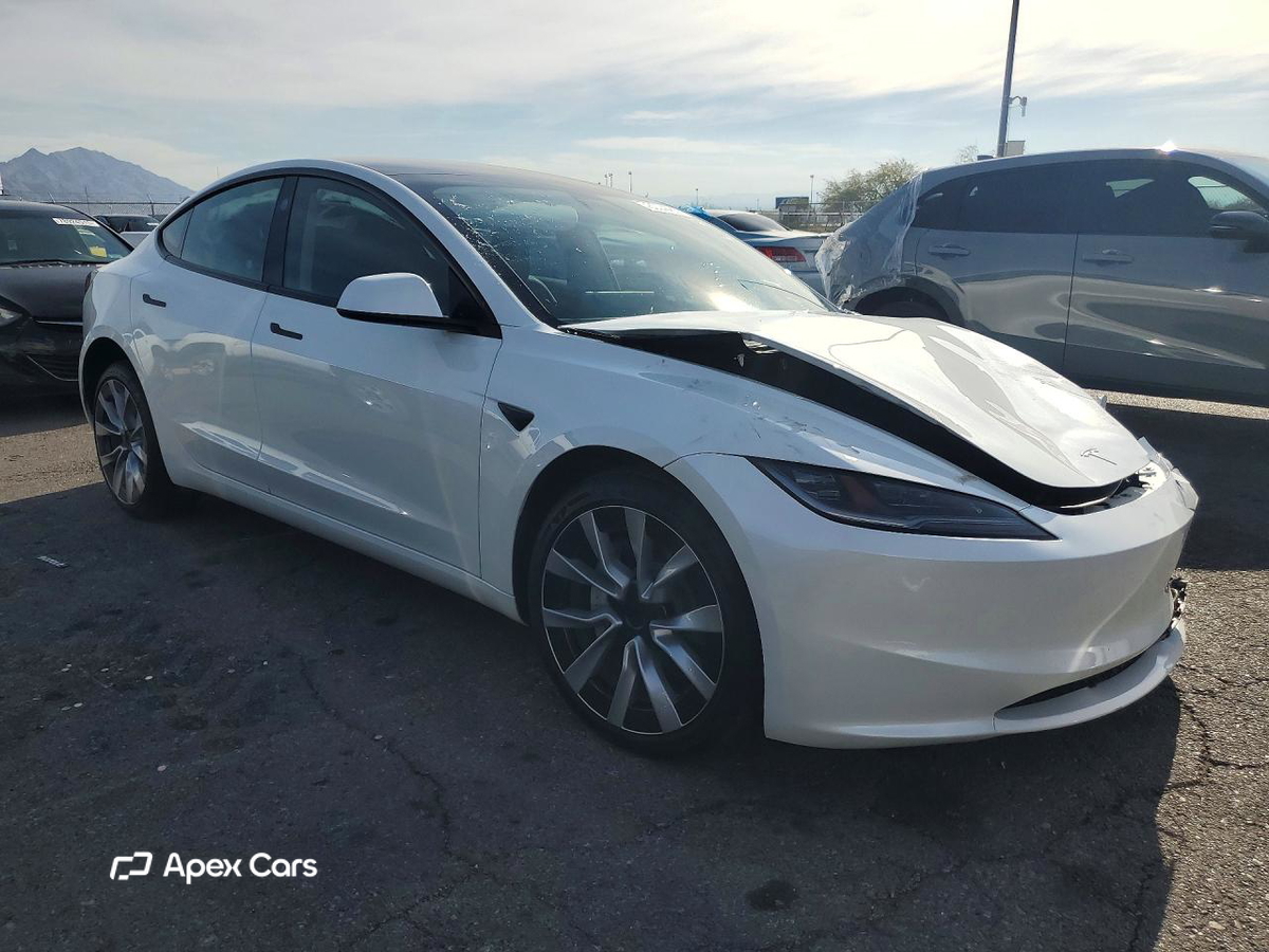Tesla Model 3 2025