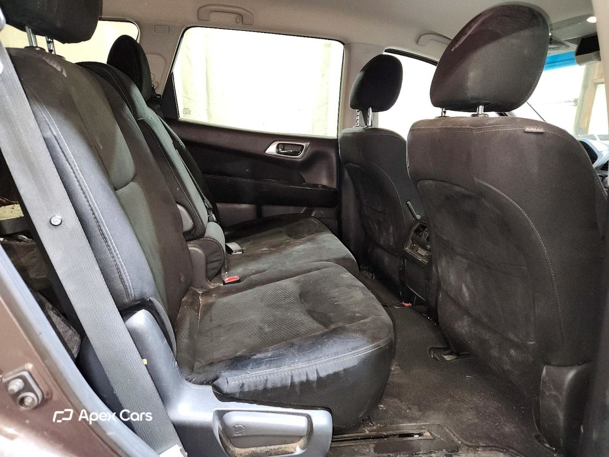 Nissan Pathfinder 2015