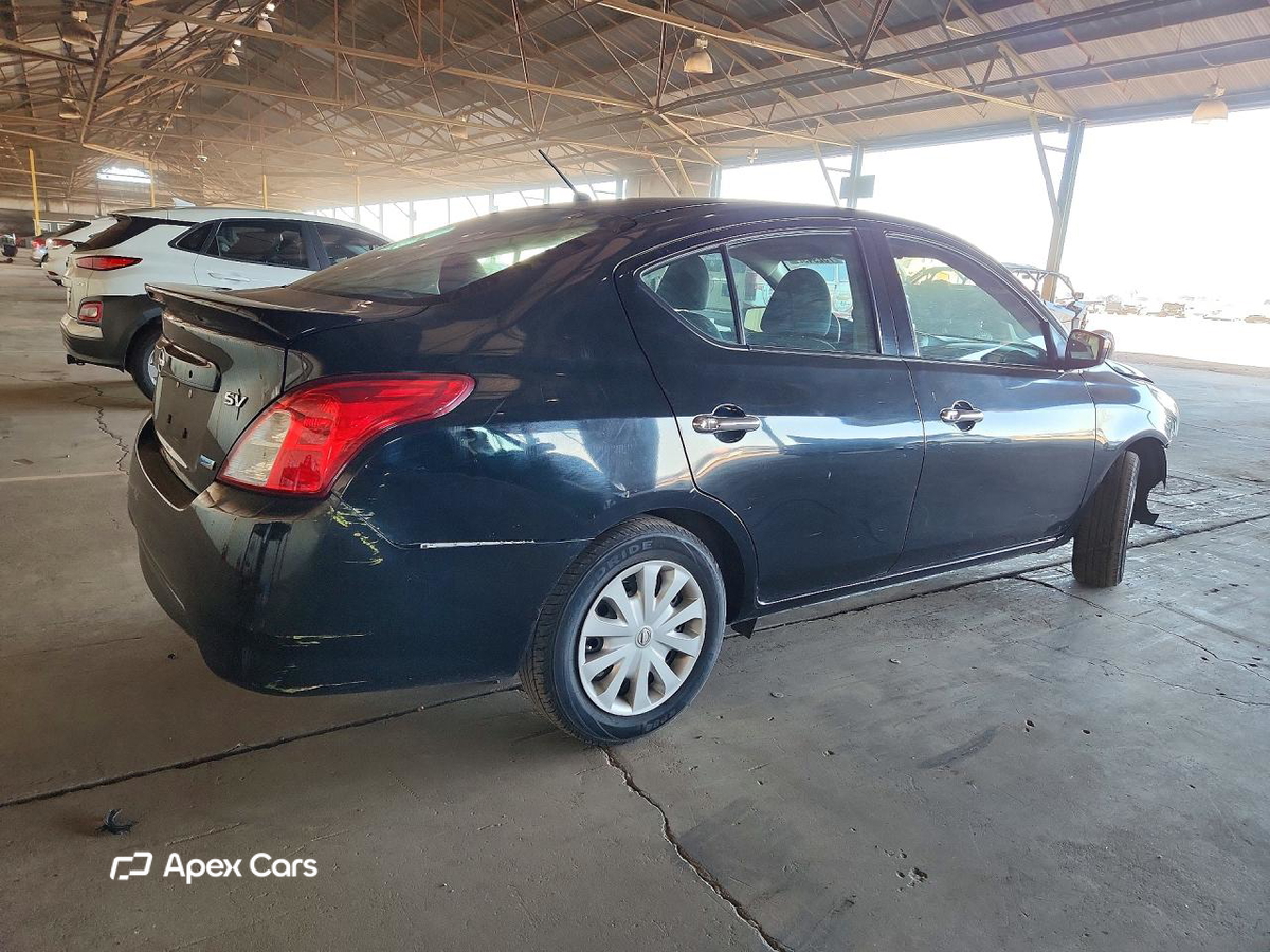 Nissan Versa 2016