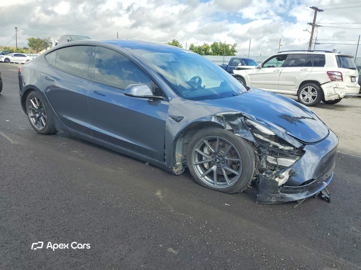 Tesla Model 3 2021