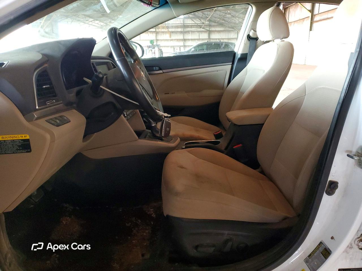 Hyundai Elantra 2017