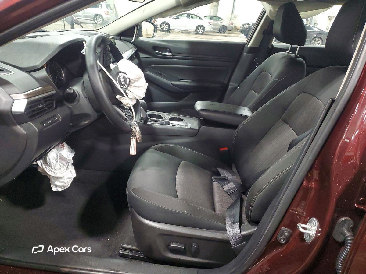 Nissan Altima 2025