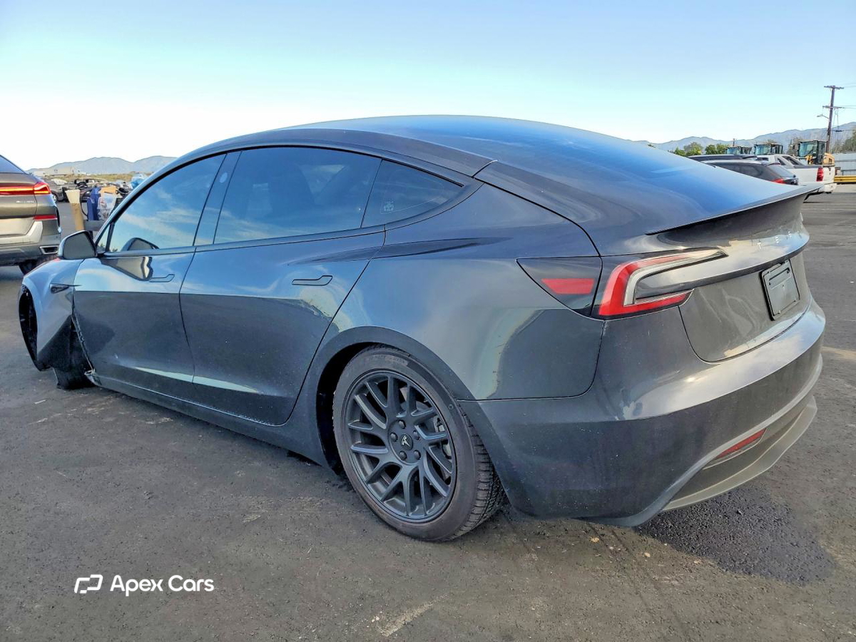 Tesla Model 3 2025