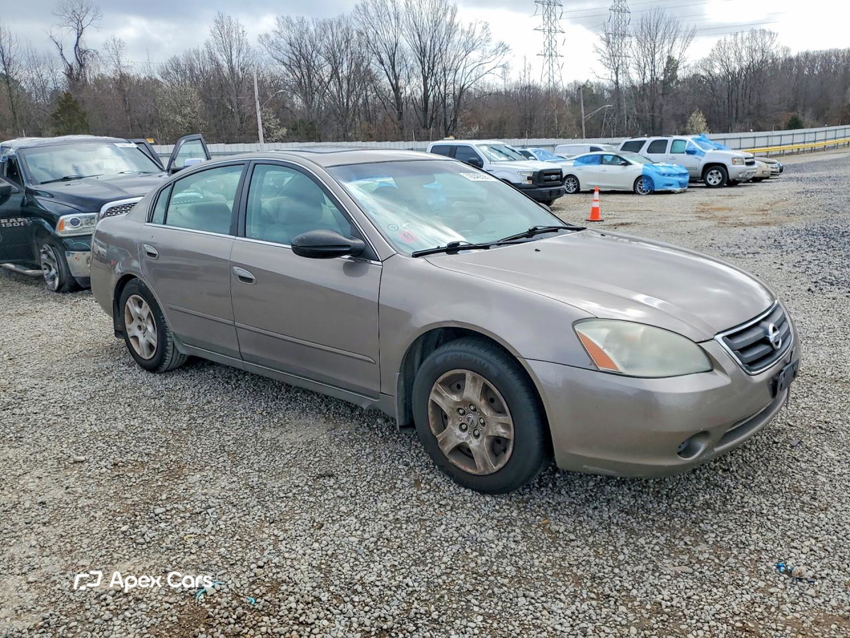 Nissan Altima 2003