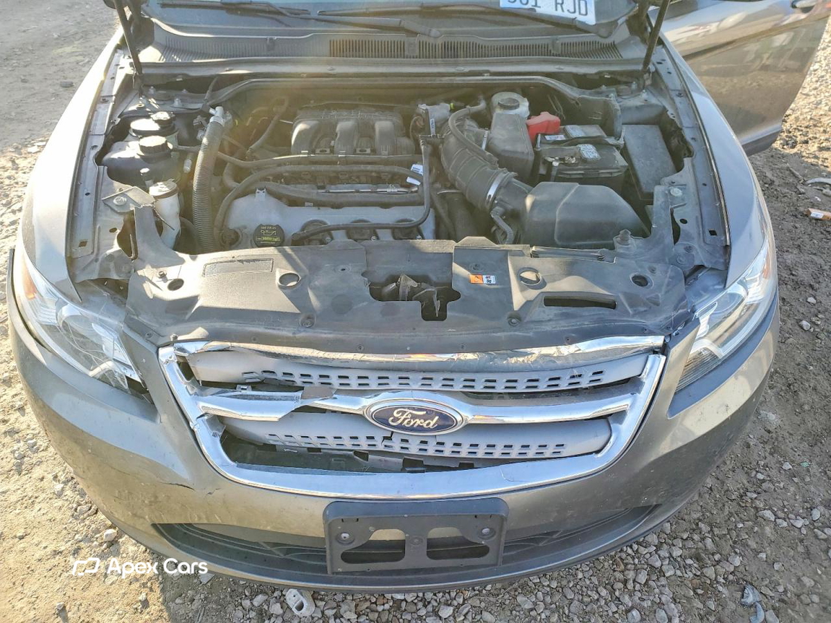 Ford Taurus 2011