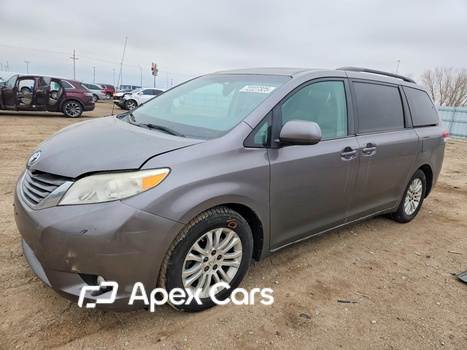 Toyota Sienna 2011 - Image 1 of 5