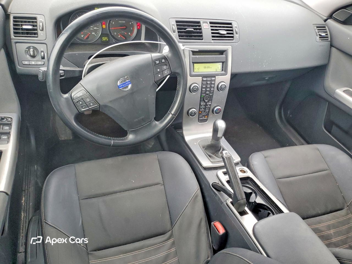 Volvo S40 2010