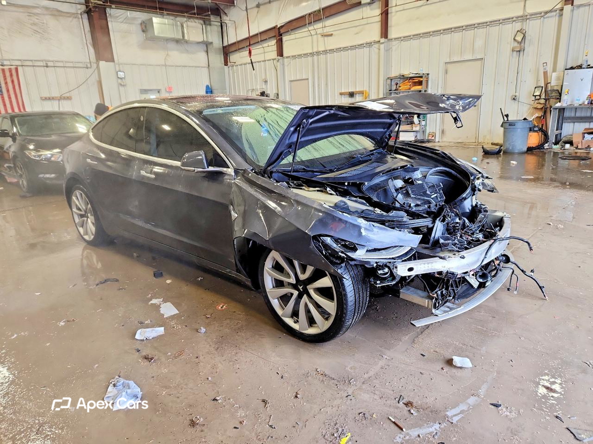 Tesla Model 3 2018